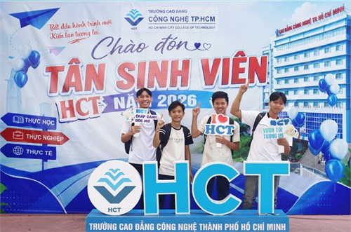 Đông đảo tân sinh viên 2k8 nộp hồ sơ nhập học tại hct – tiếp tục nhận hồ sơ đến hết ngày 24/8/2026